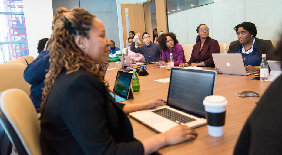 Curso de inglés de negocios – ¿Por qué deberías inscribirte en uno en 2024?